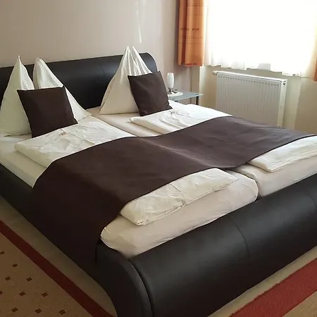 Lang Guest house 3*